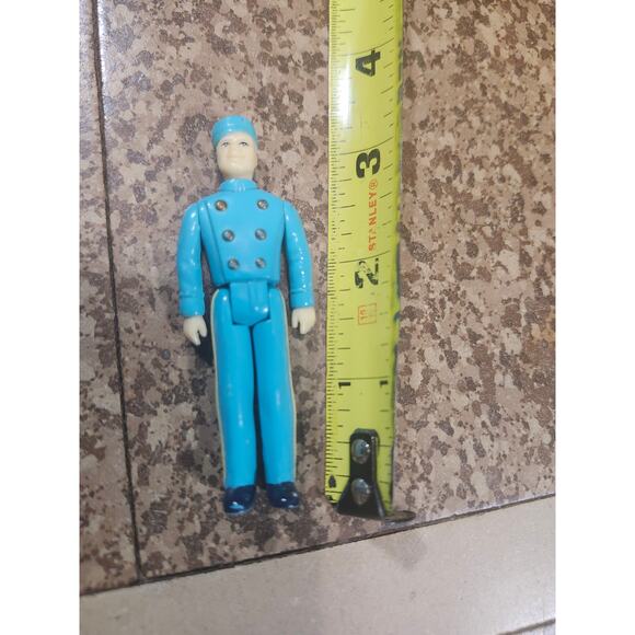 Fisher Price Loving Family Sweet Street Hotel Door Man 3 Inch Replacement Figure - Picture 2 of 4
